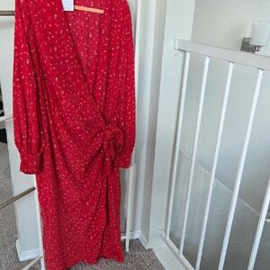 Glamour Red Floral Long Sleeve Dress